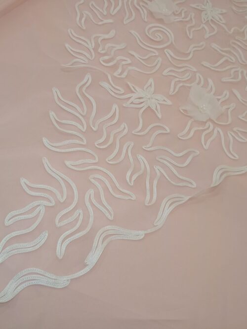 Velo de novia con flores