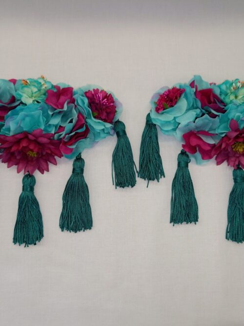 Hombreras de flamenca verde agua combinada