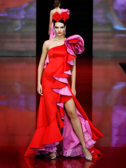 Vestido de flamenca mikado rojo capote