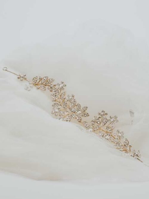 Tocado flexible base dorada