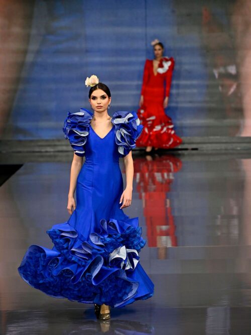 Vestido azul eléctrico