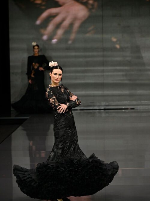 Vestido negro encaje