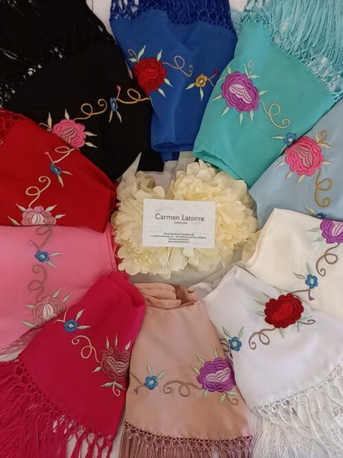 Mantoncillos niña bordado varios colores